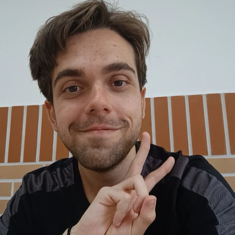 Escritor e pesquisador 