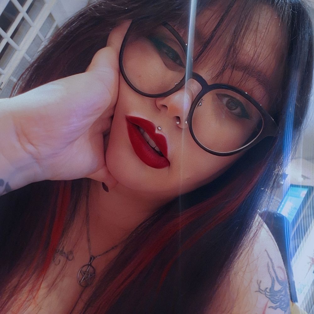 Aloy's wife