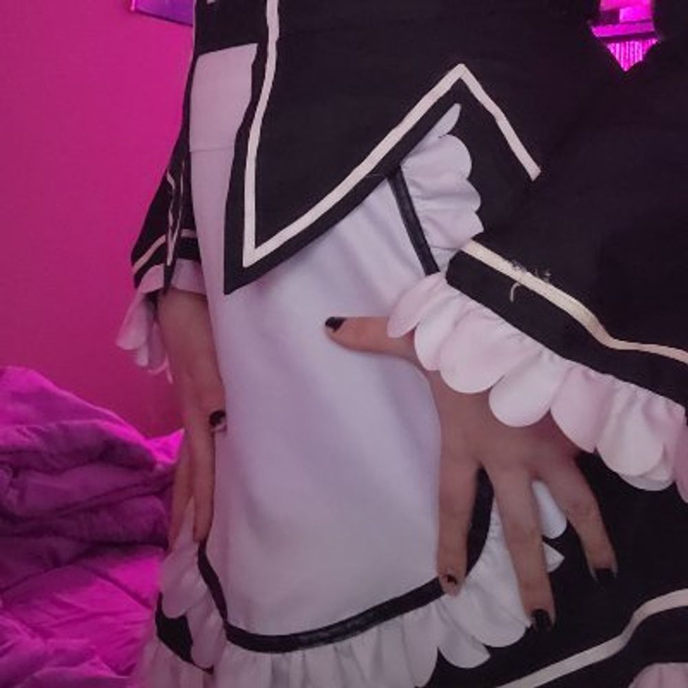 Addy :> (18+)