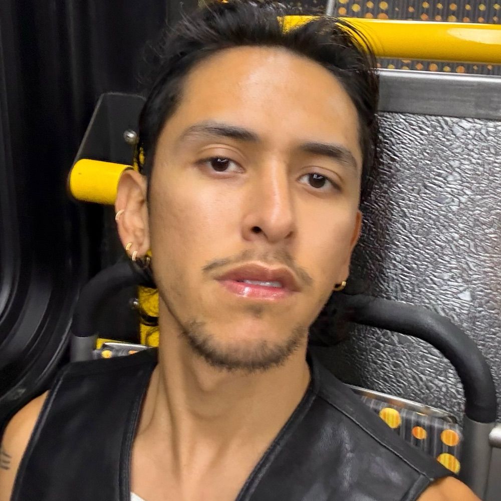 Carlos 🦂