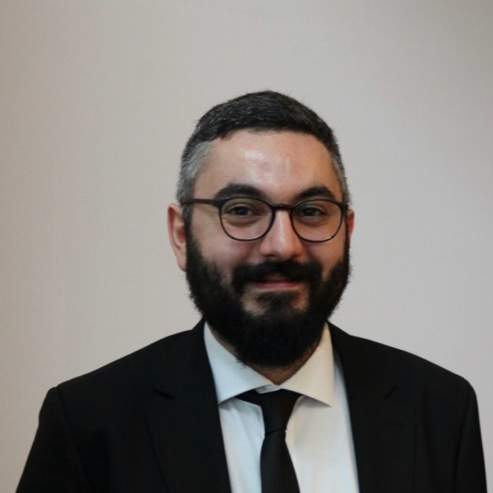 Kemal Yönet