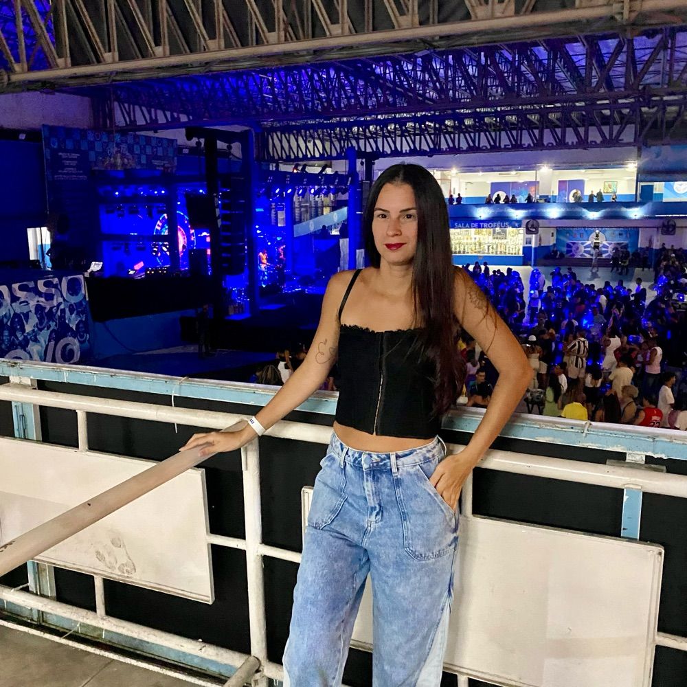 Luiza Oliveira 