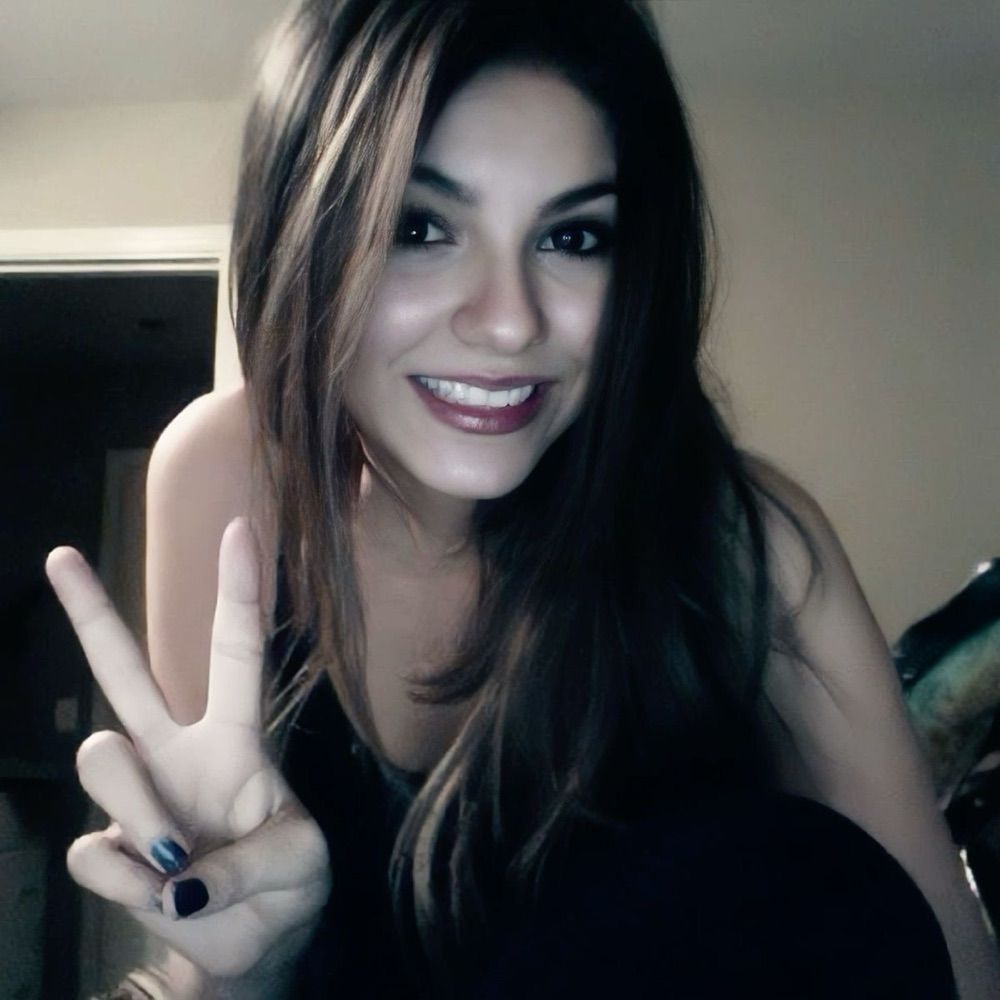 taylorswift14.bsky.social