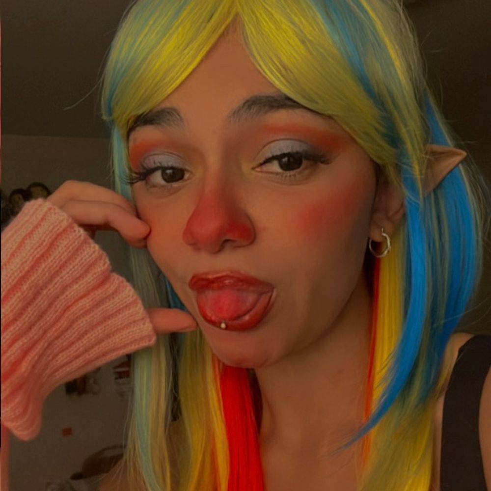 lore of lala 🧝🏼‍♀️