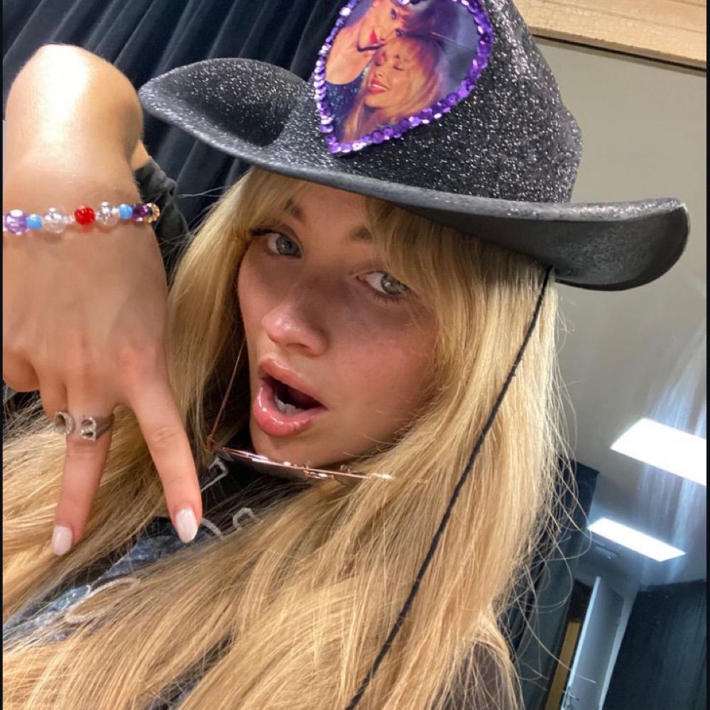 giuliana 𝜗𝜚