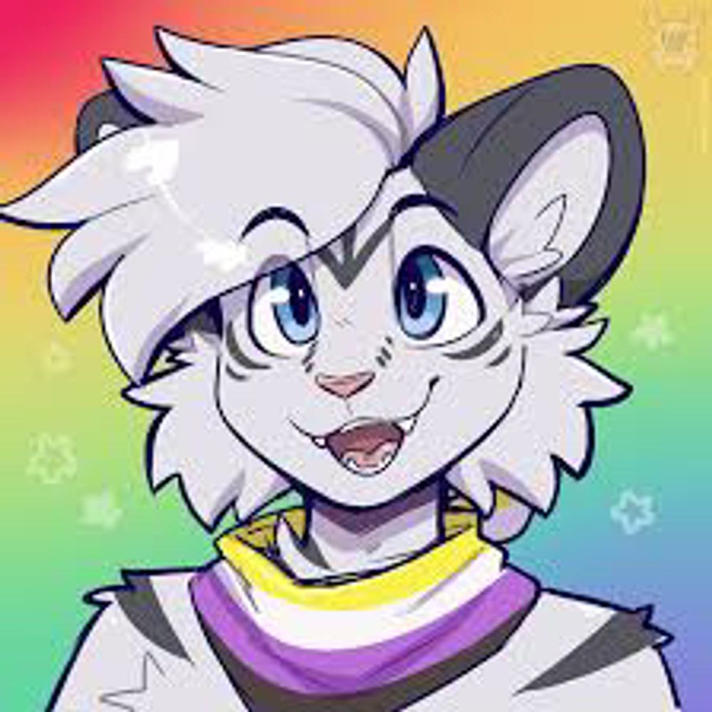 Maxi [it/its/any]