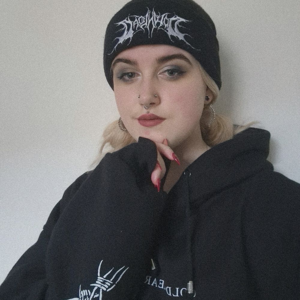 𝕮𝖍𝖆𝖗𝖑𝖎𝖊 ⛓️‍💥