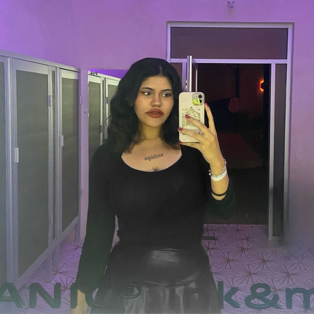 ivette 🕷️