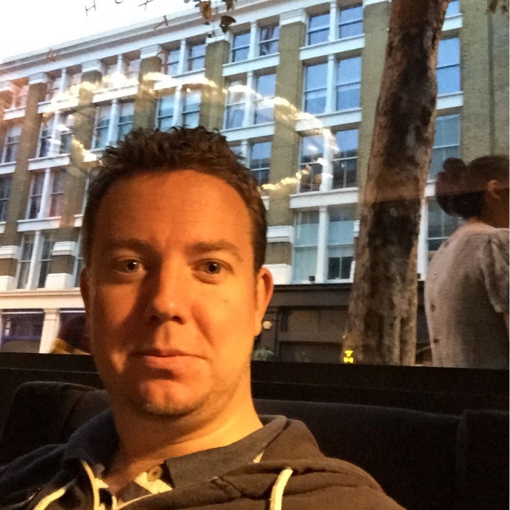 John | iOS Developer 