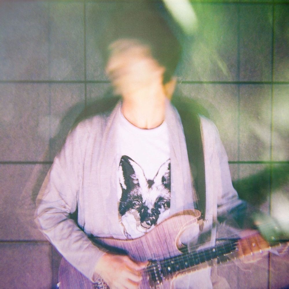 有間シン