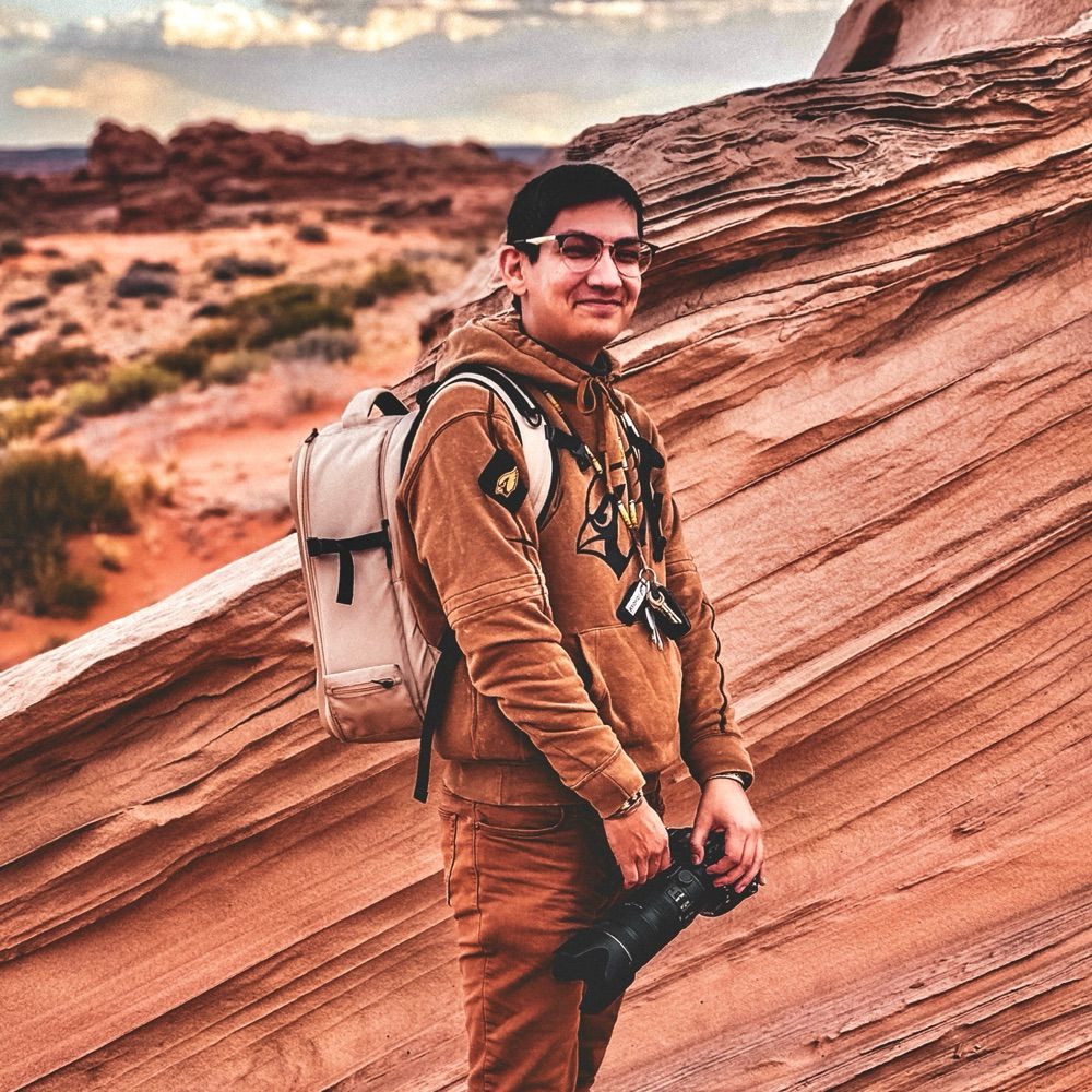 zion (is sexy and blessed) 🐇