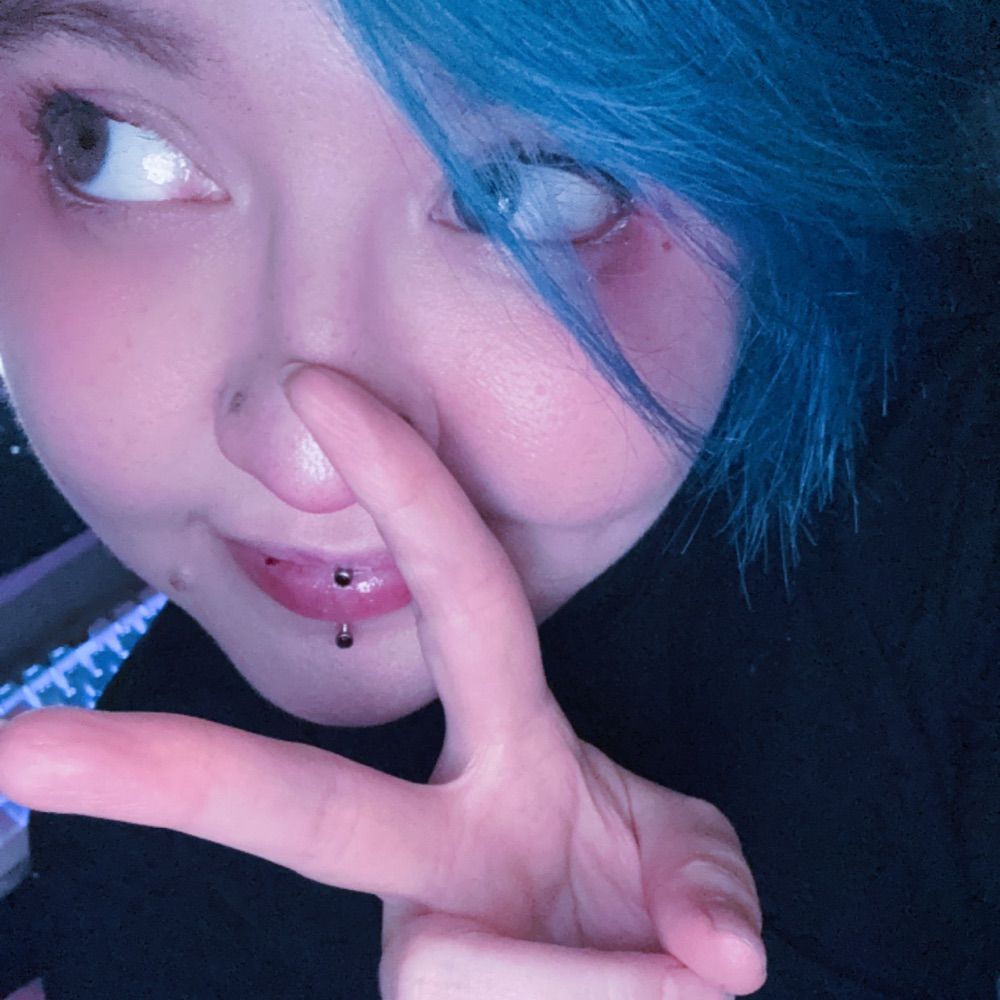 🦋 Jess  (They/Them/He) 🌒