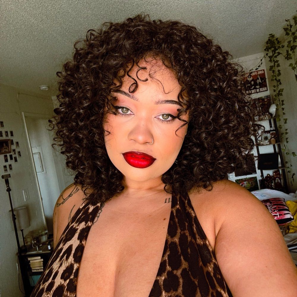 dee 🧚🏽‍♀️
