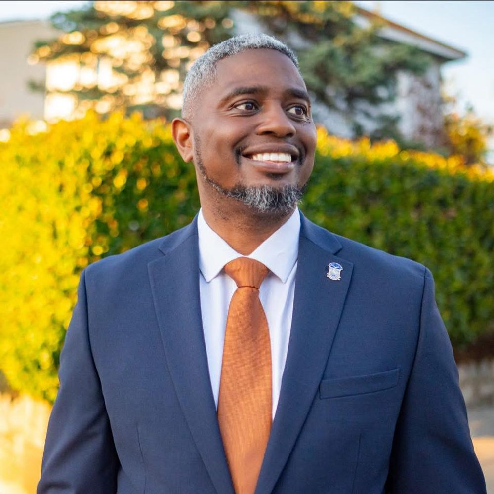 Salim Adofo