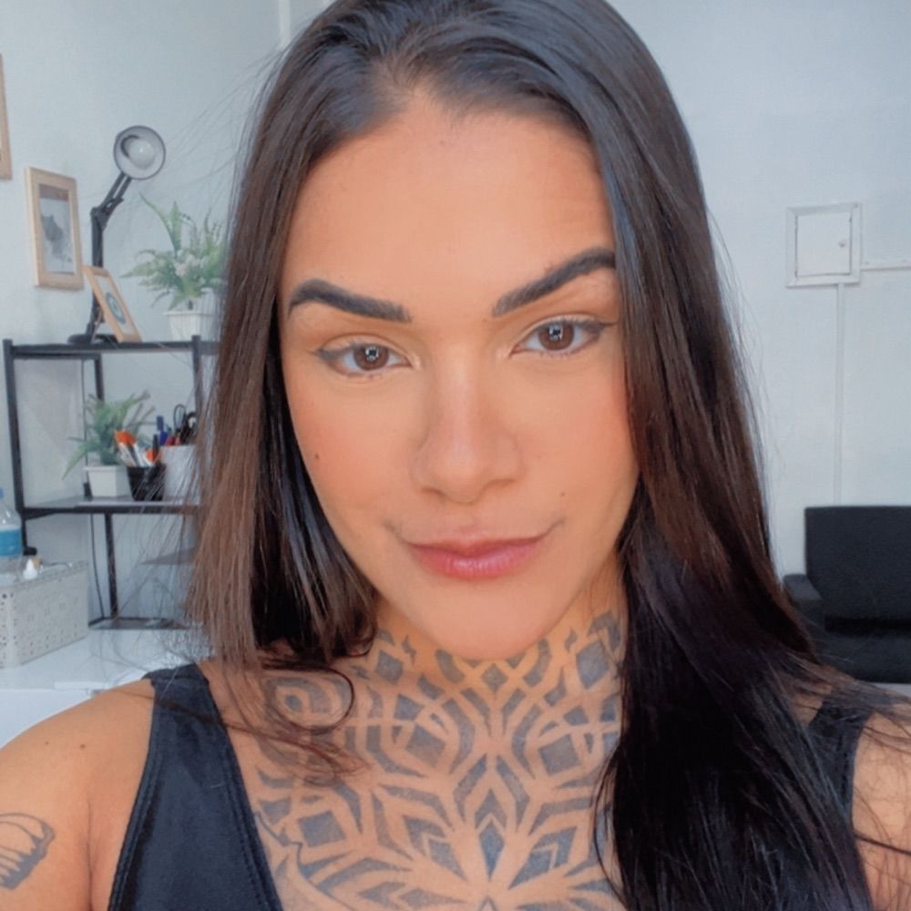 lari moraes 