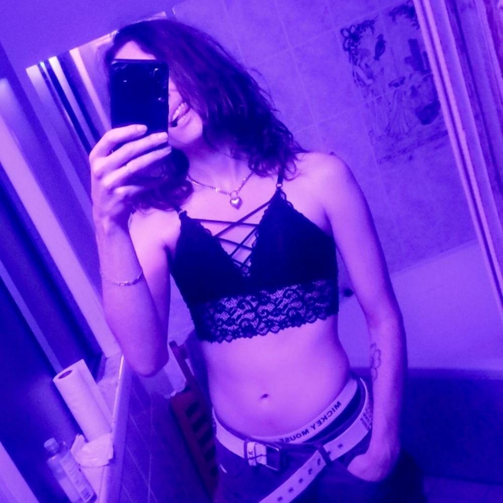 Alyx-Lee