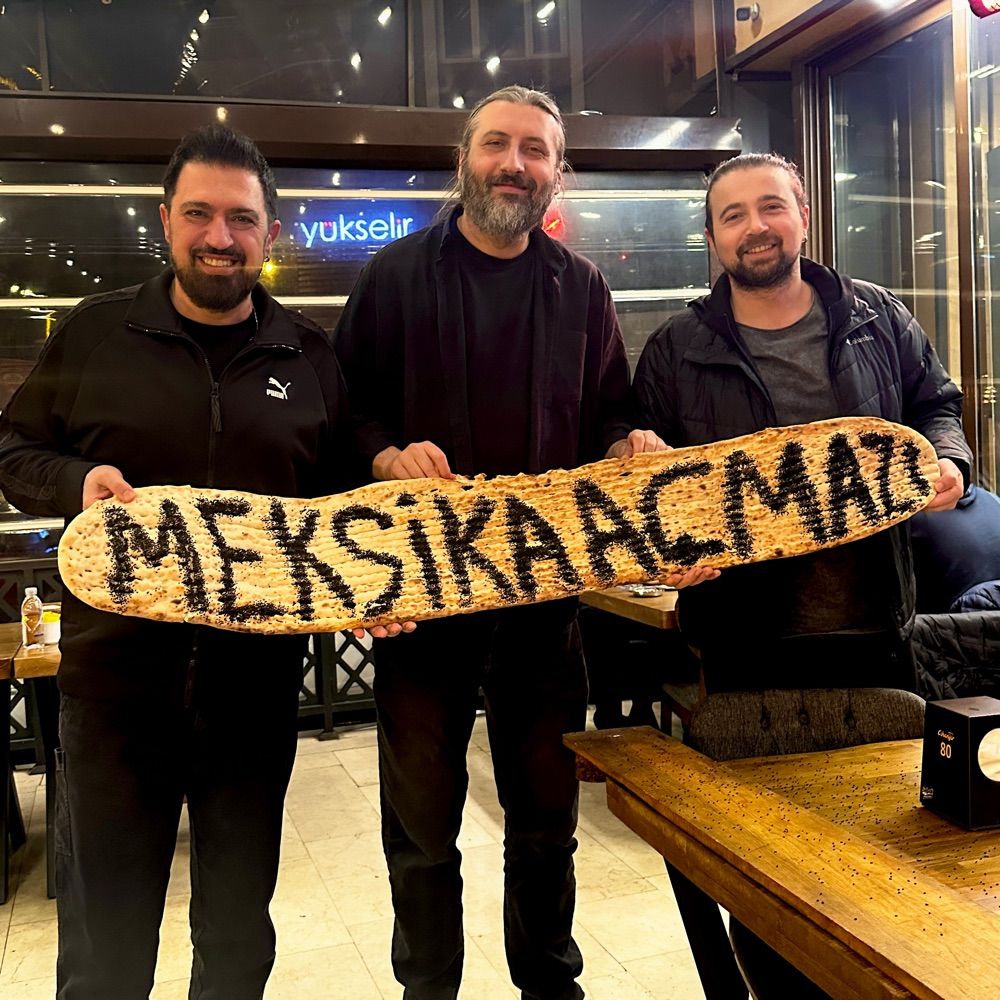 Meksika Açmazı Official