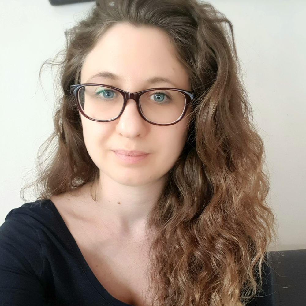 Dr Lauren Godier-McBard