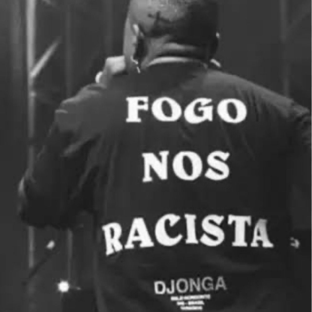 Racistas se f*dendo