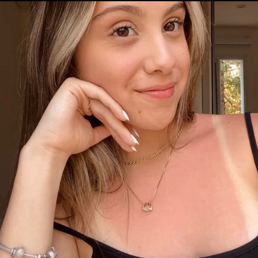 Marcella Nicolau 