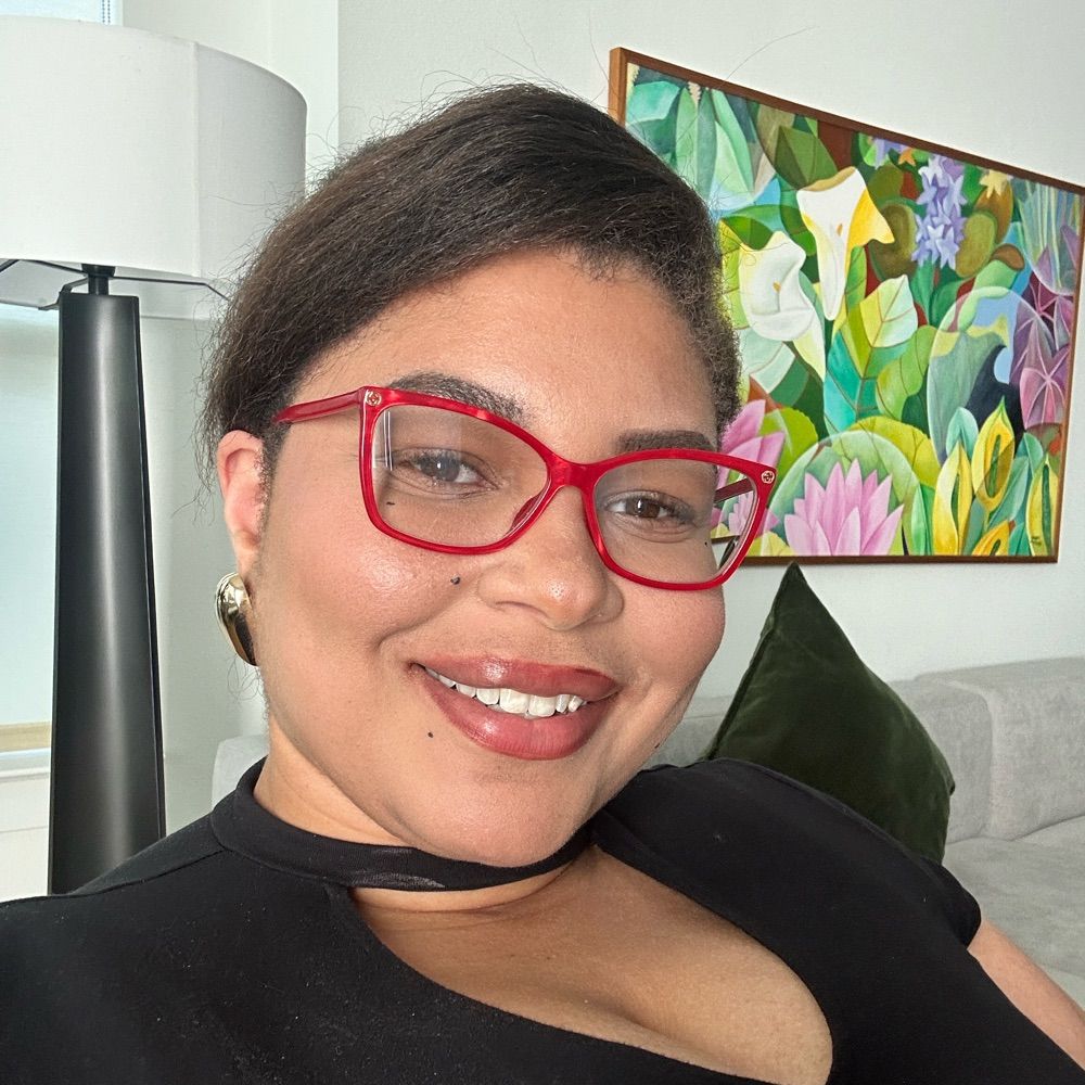Adriana From Travepreneur