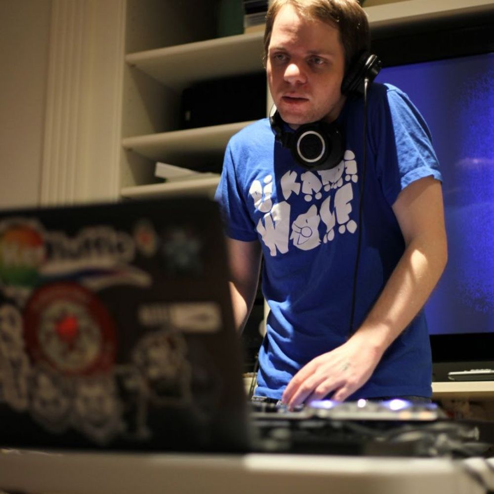 DJ Kandiwolf
