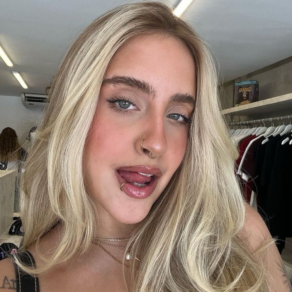 ‎ 