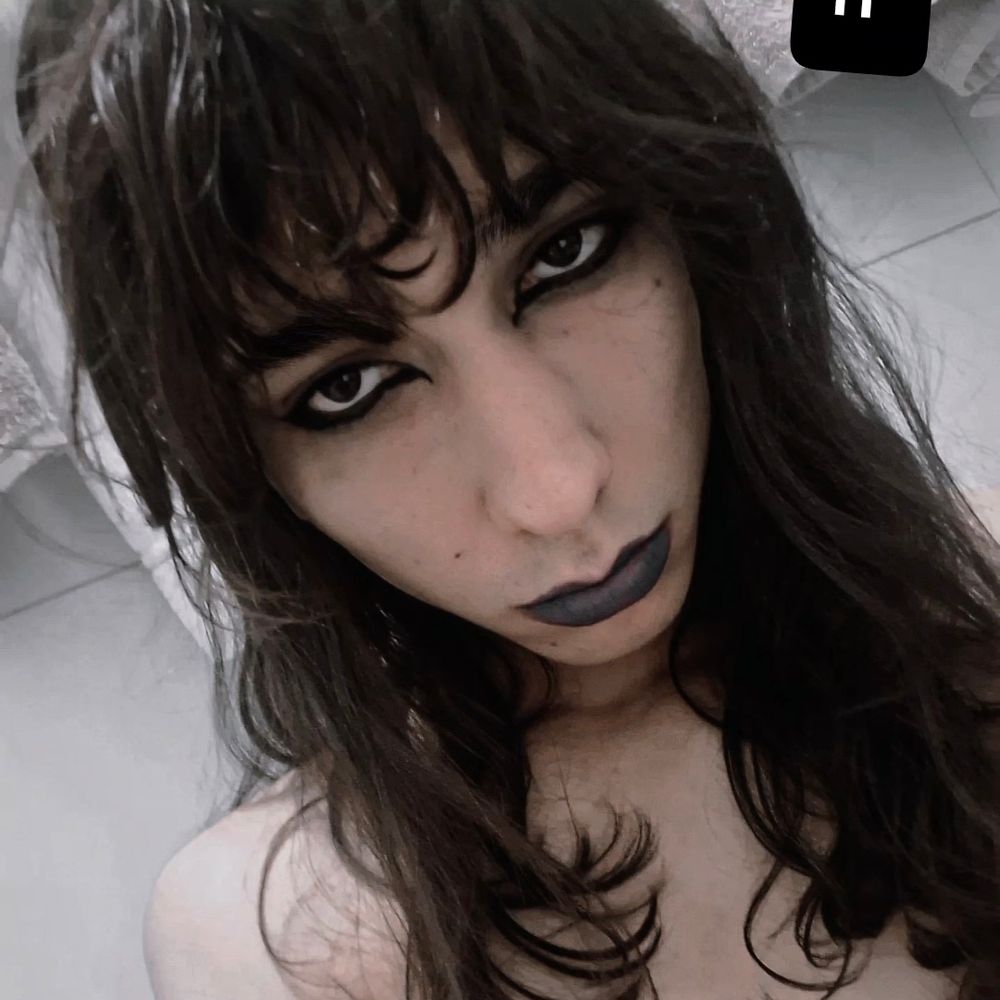 tiny violet
