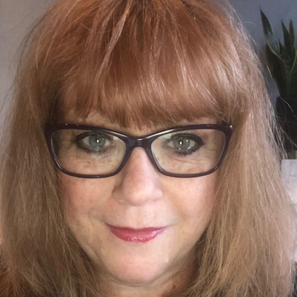 Dr Julie Hendry
