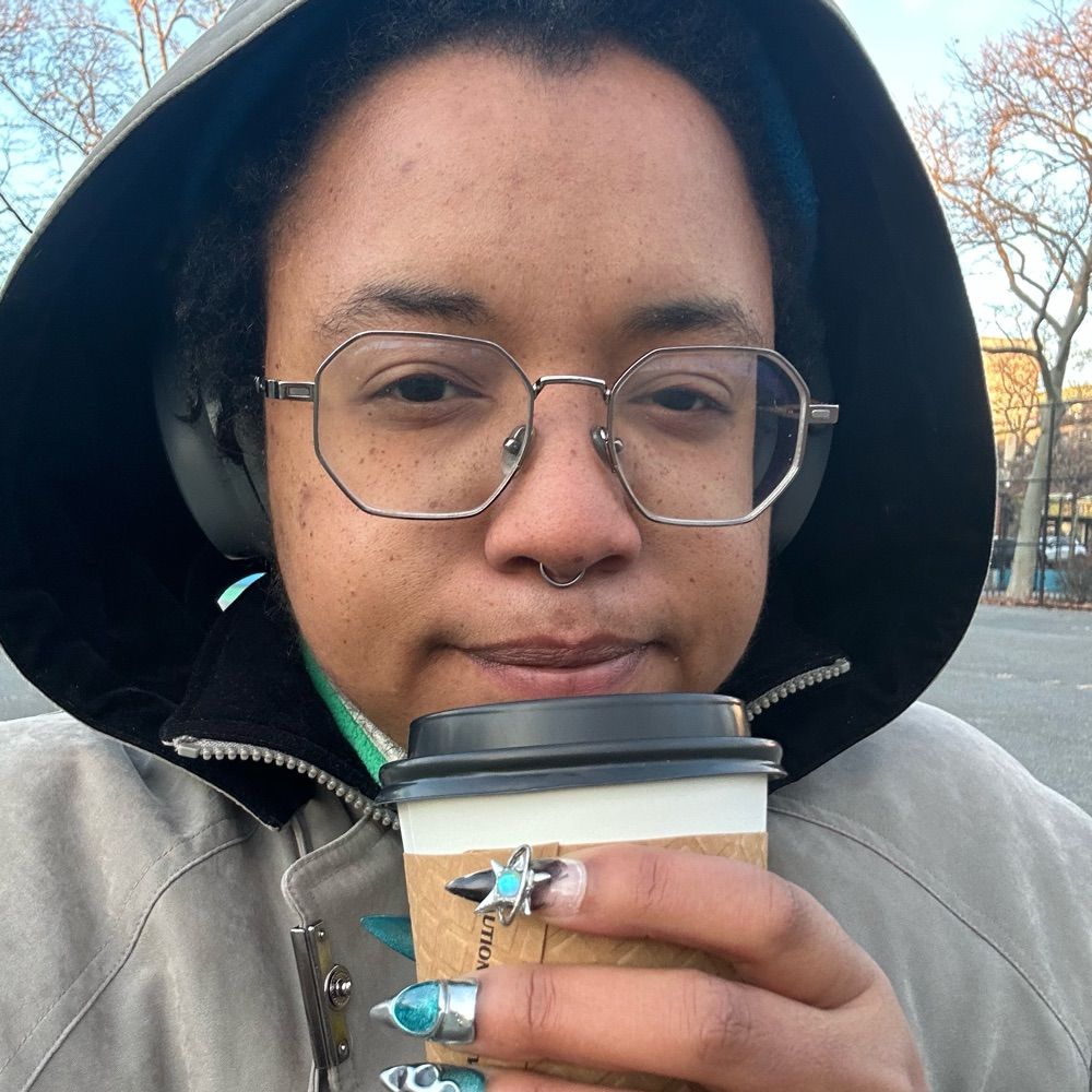 Breezy (they/them)