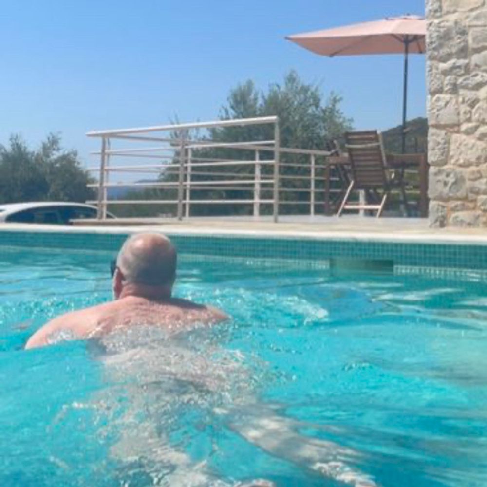 Bi-nudist72