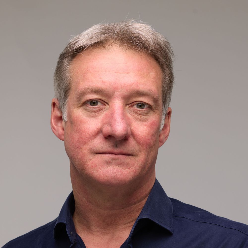 Simon Nixon