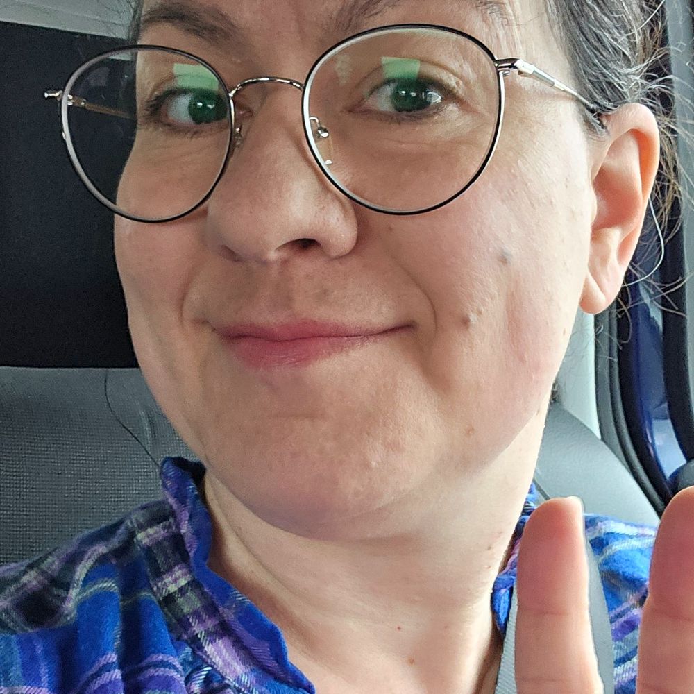 papercranereads.bsky.social