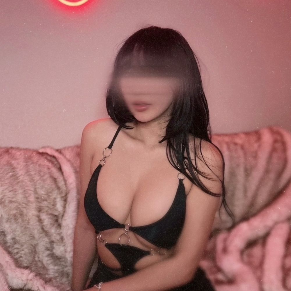 ESSENYA ⟢