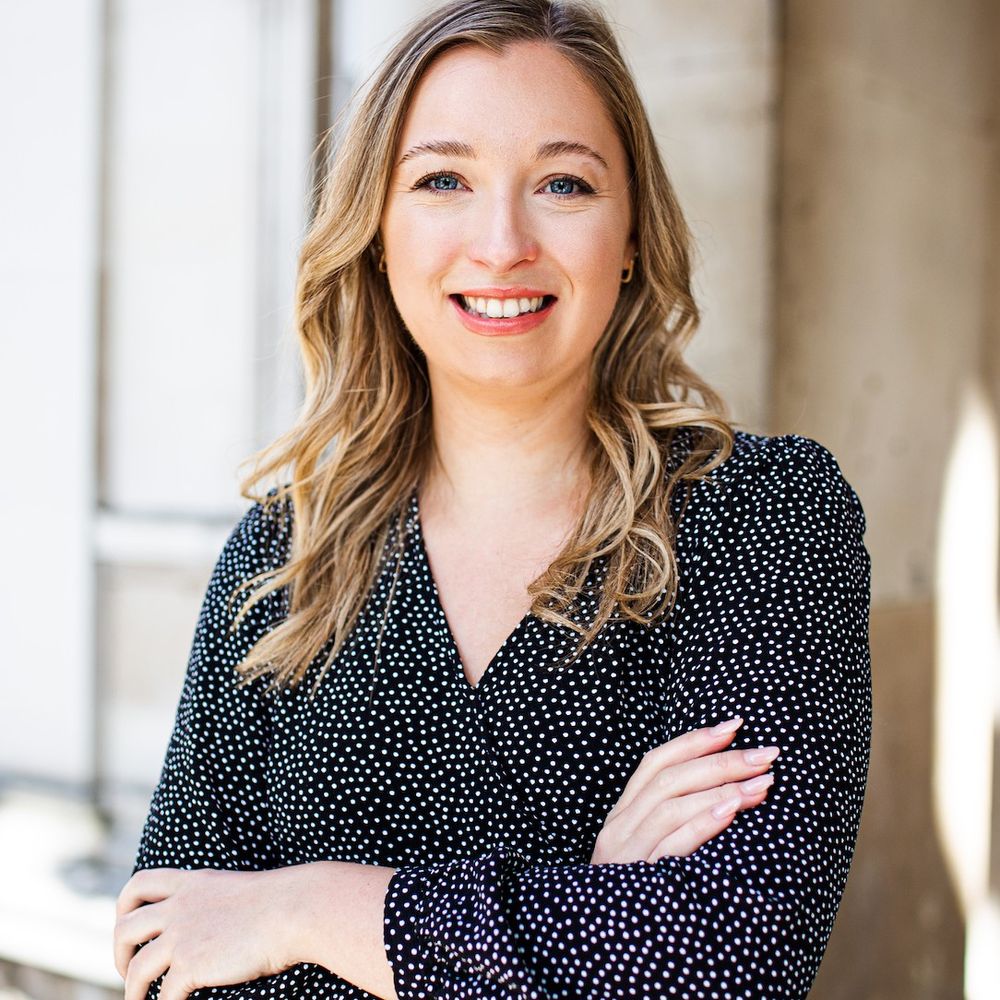Dr Emma Francis