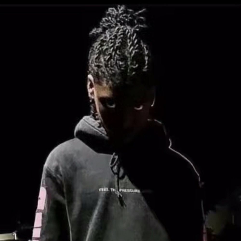 Yn 😈