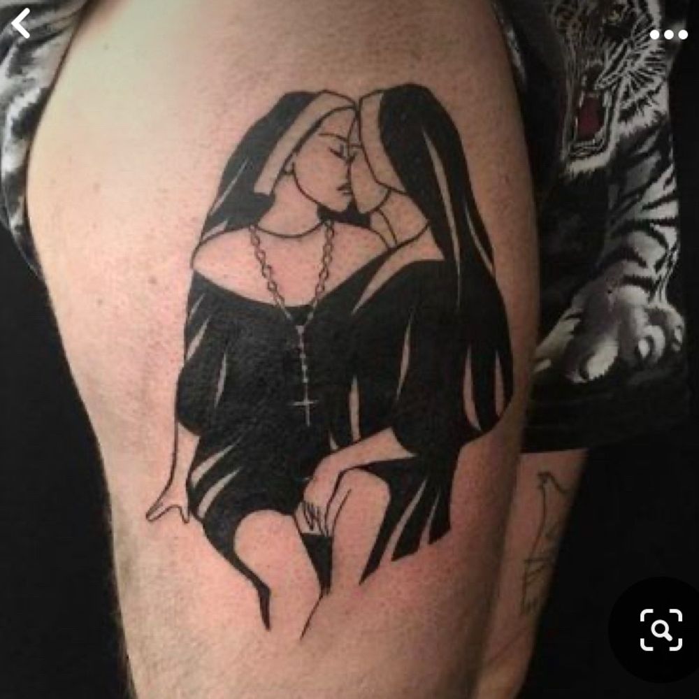 Neighborhood Lesbo