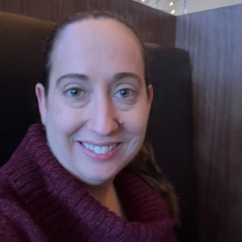 Jen L, PhD