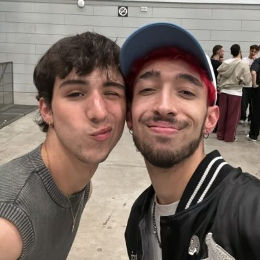 𝒫𝒶𝓊𝓁 & 𝒜𝓁𝓋𝒶𝓇𝑜🍬 Alondras are so cute🪶🍦