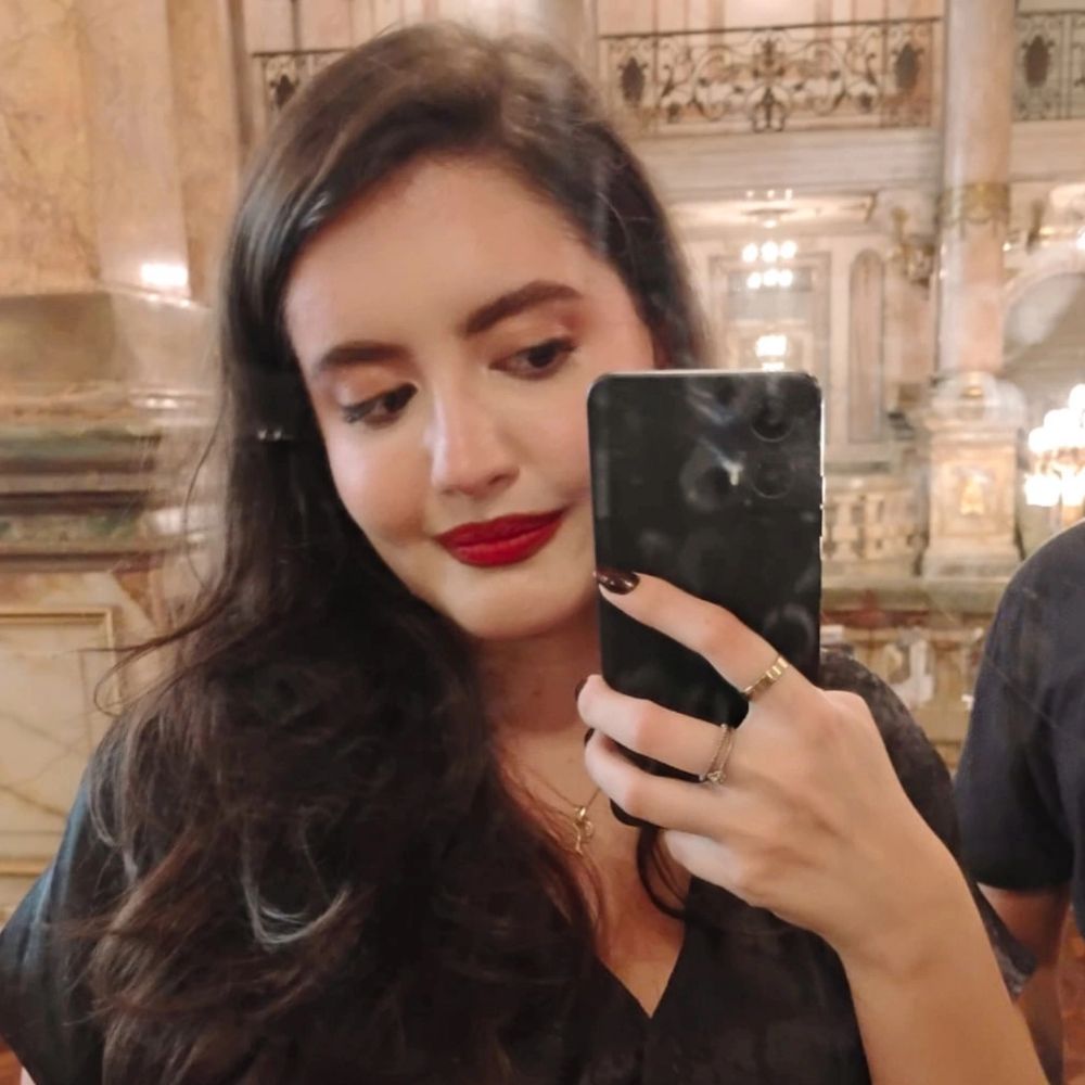 laura