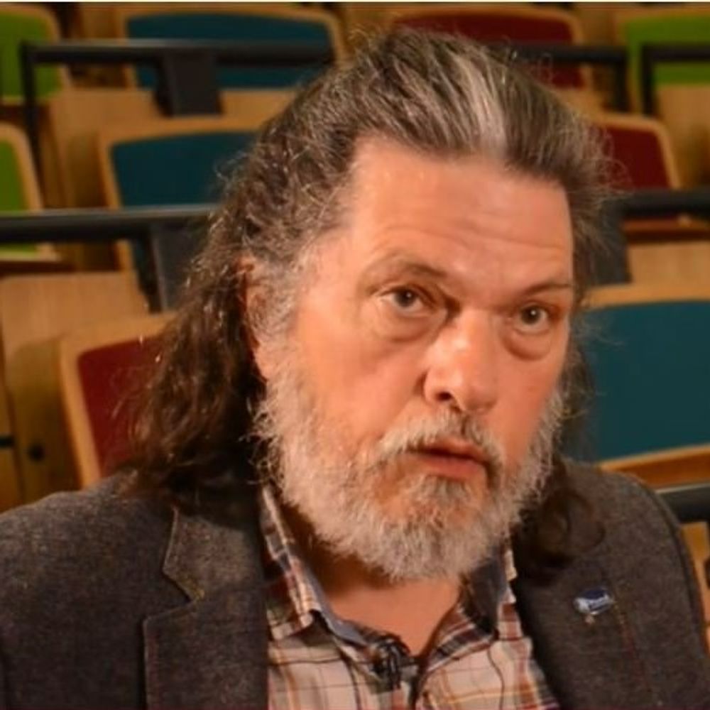 Dr Andy Mayers
