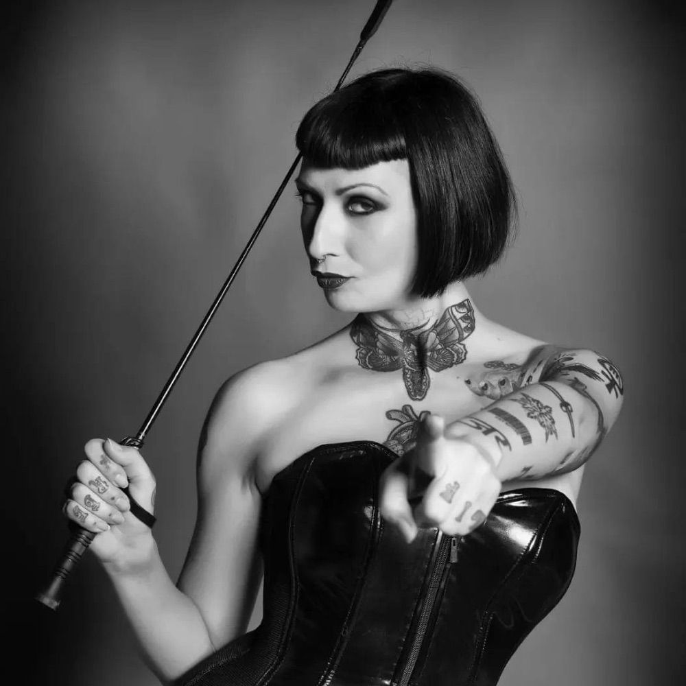 Mistress Minerva BCN 🔞 USA del 16 al 26 mayo