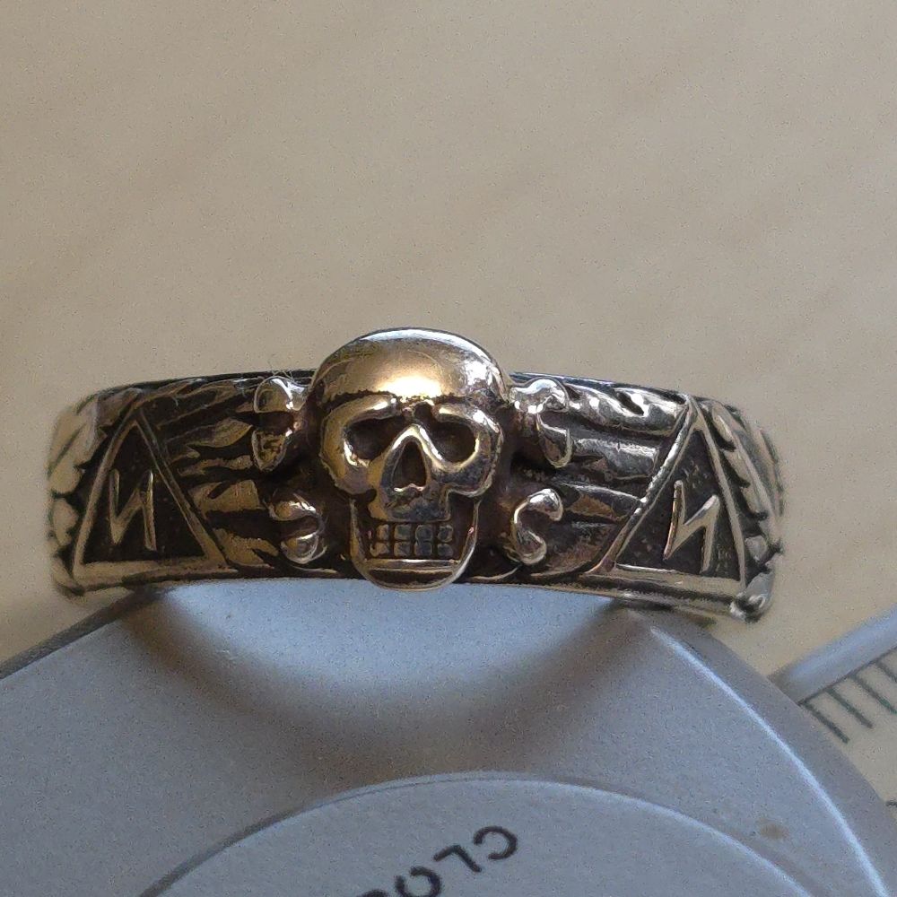 totenkopfring.bsky.social