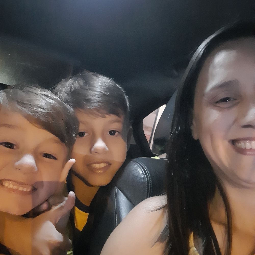 Tatiane!