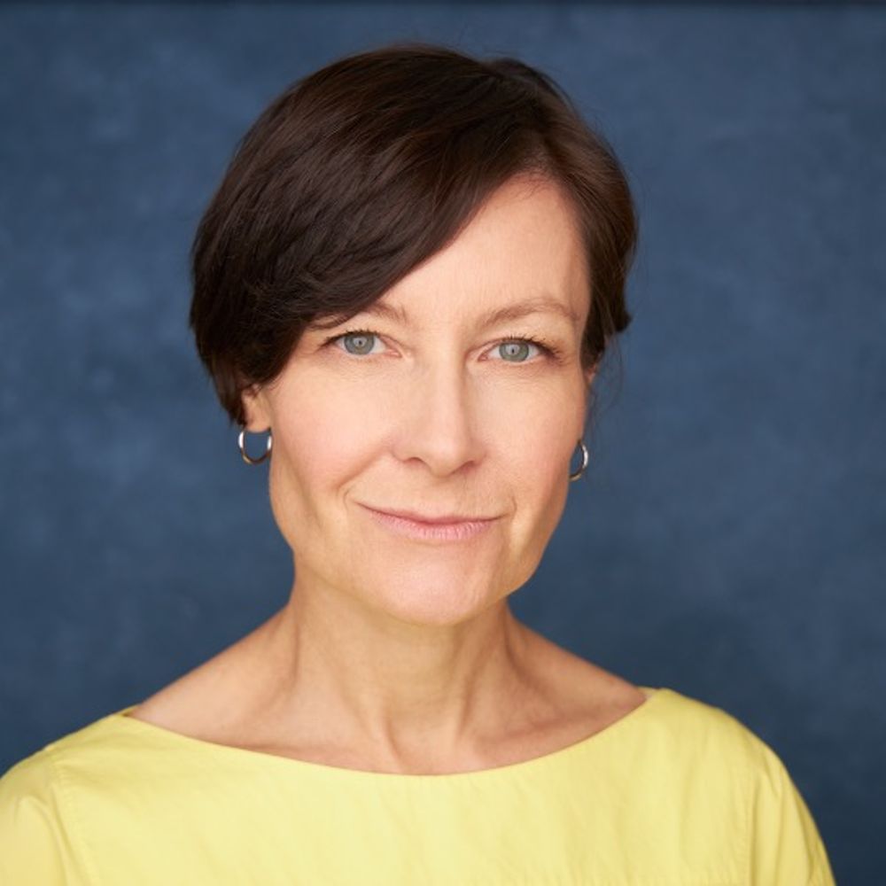 Emma Robertson | Pattern-oriented coach + writer