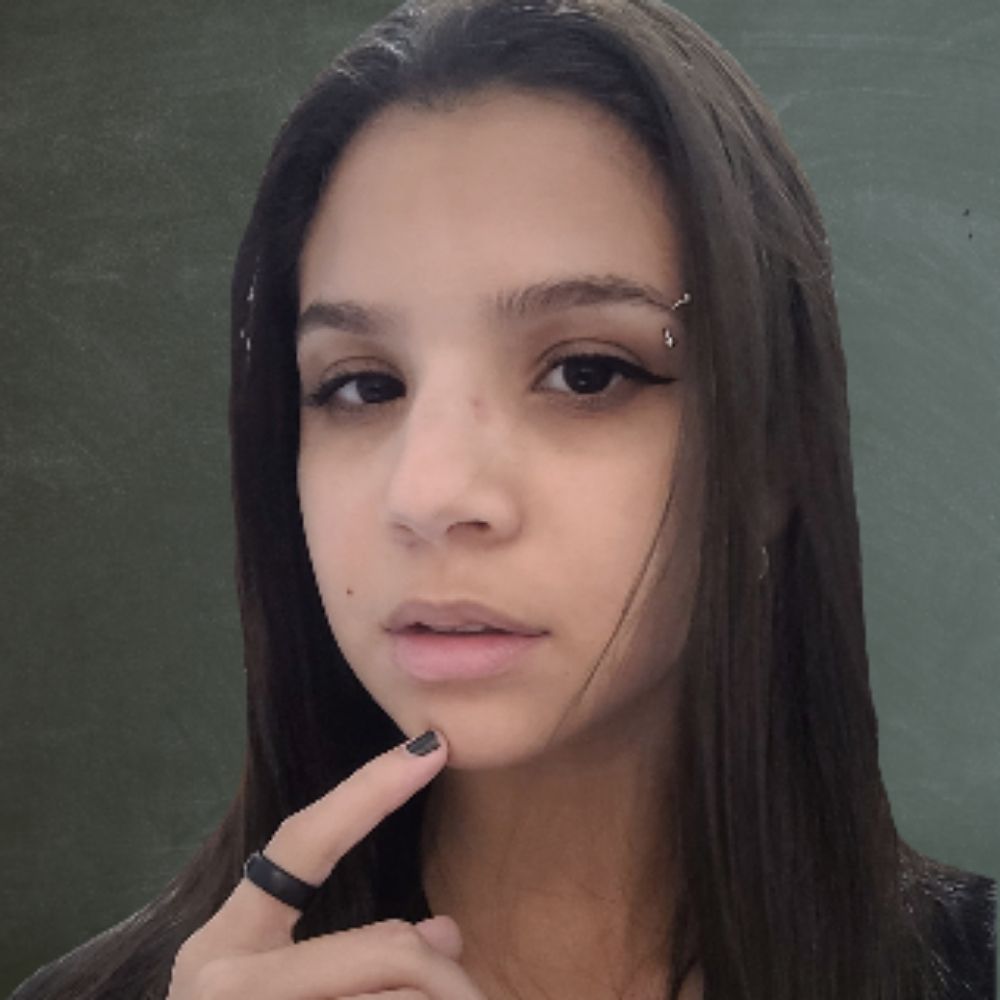 Fernanda G. | Autora de ficção sombria 🖤 e colorida 🏳️‍🌈