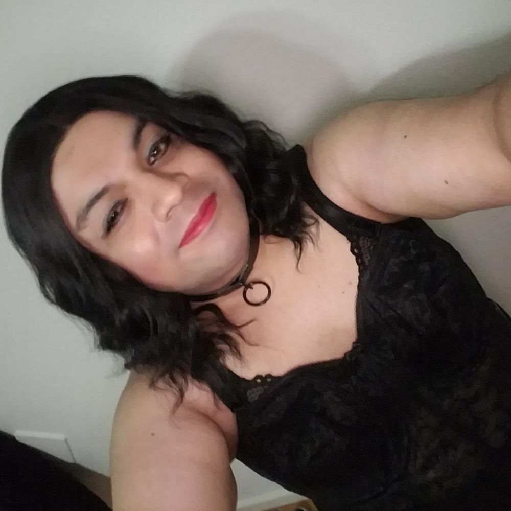 Leah Sissy Cumslut