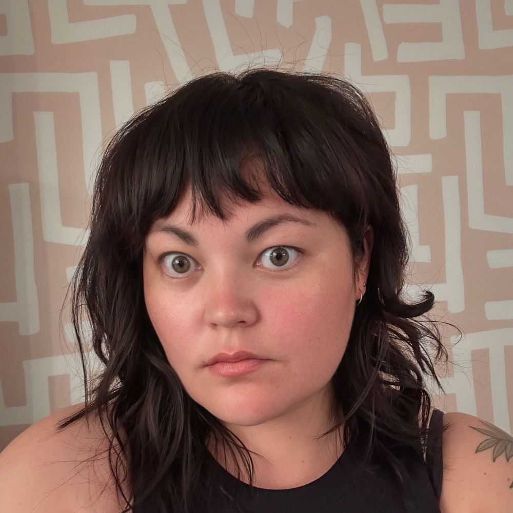 Emiko J Muraki