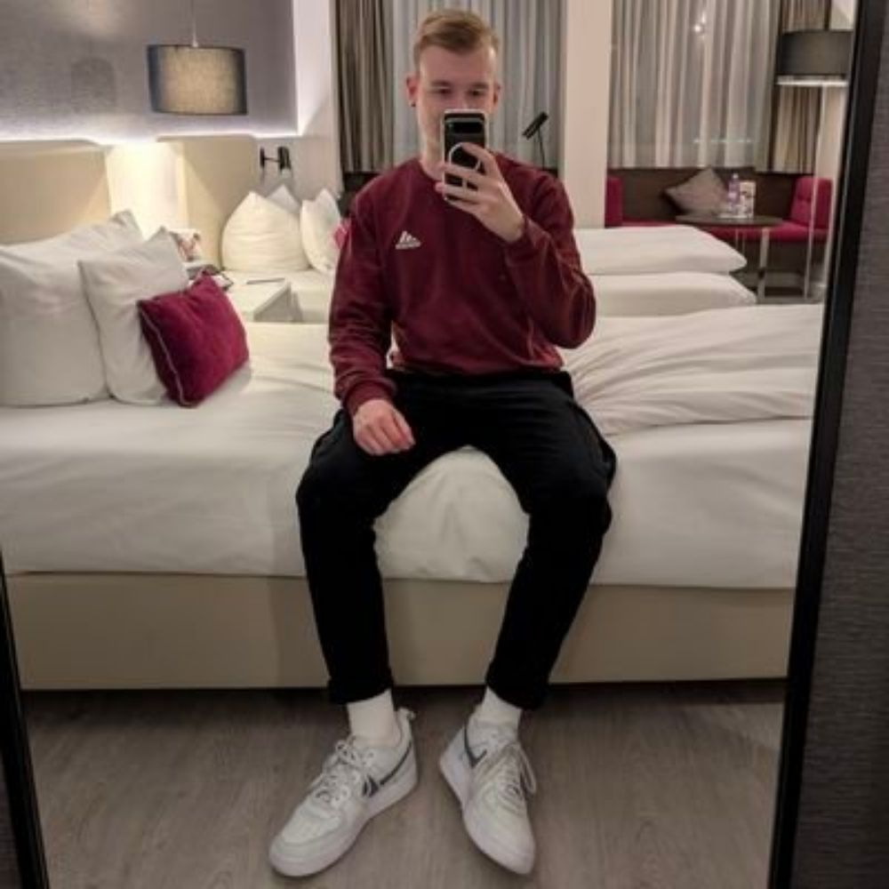LostBoi 🌚