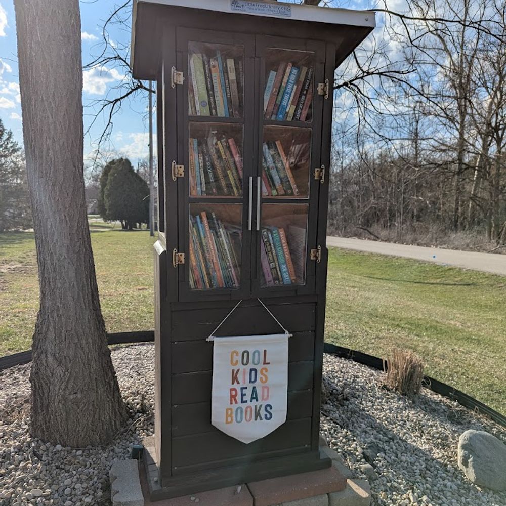 Lakengren Little Free Library